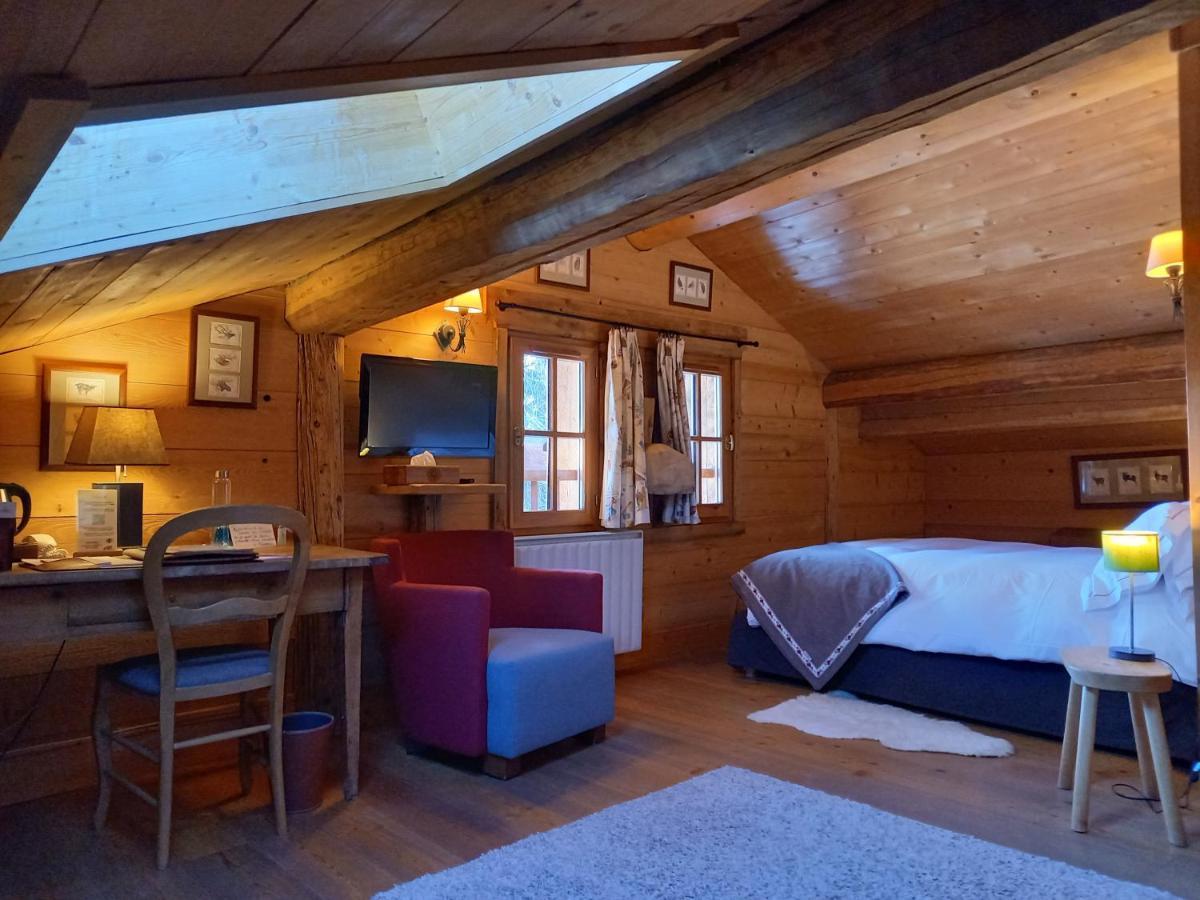 Hotel La Ferme Du Chozal, Chalet De Tradition オトリュス エクステリア 写真